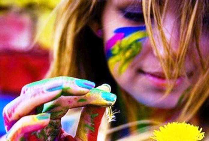 Πολύχρωμο σχολείο: Ένα ελληνικό σχολείο ενάντια στην ομοφοβία