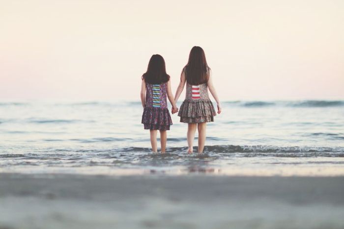 Η τεράστια ευθύνη να παίρνεις το παιδί φίλων μαζί σου στις διακοπές