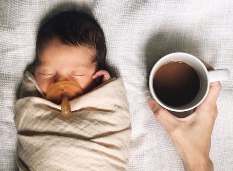 Πώς επηρεάζει η στέρηση του ύπνου τις νέες μαμάδες;