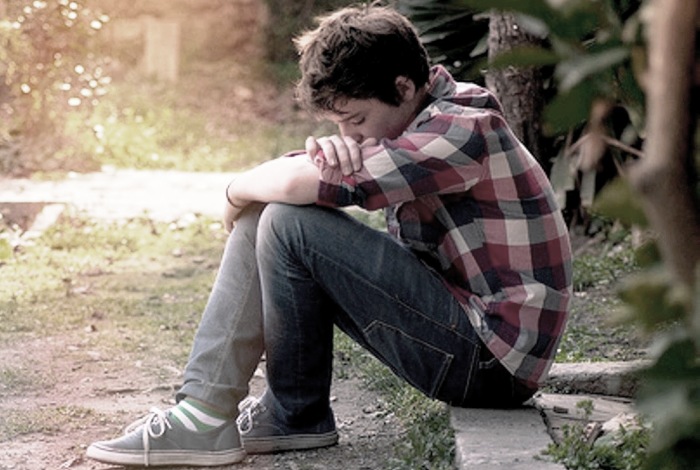 Ένας έφηβος φέρεται άσχημα στα πρόσωπα που ξέρει ότι μπορεί να στηριχτεί