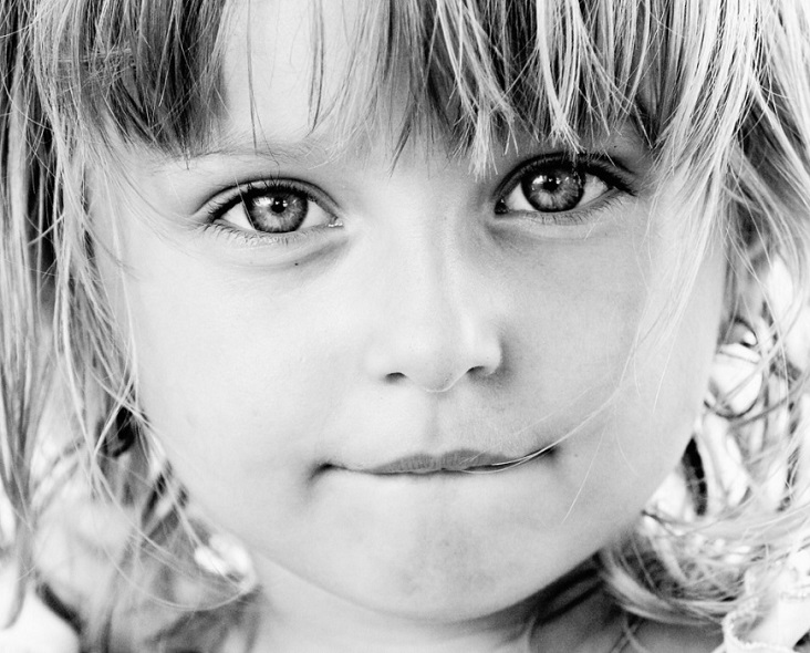 Οι γονείς μπορούν να διδάξουν αξίες στα παιδιά τους, εφαρμόζοντάς τες στη ζωή τους