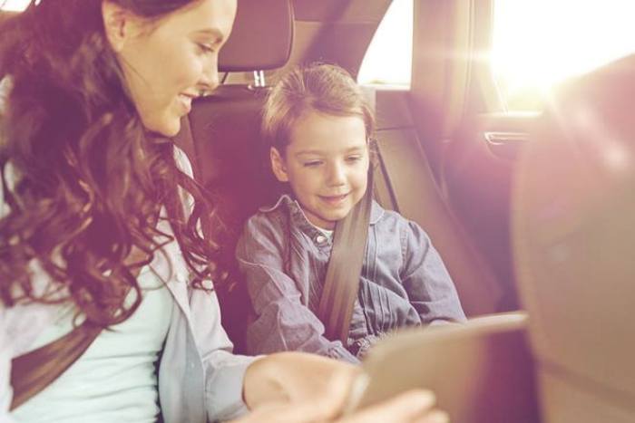 Τις καλύτερες συζητήσεις με τα παιδιά μου, τις κάνω μέσα στο αμάξι