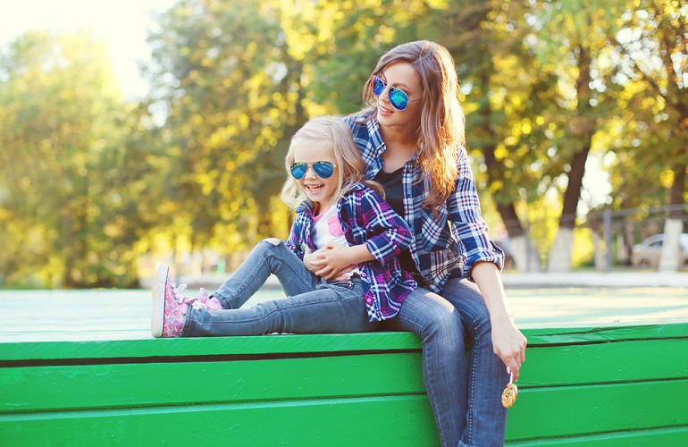 Μετά την εγκυμοσύνη - μπες ξανά στο αγαπημένο σου τζιν εύκολα και γρήγορα