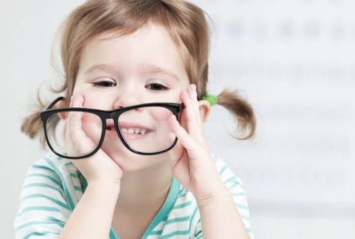 Τα παιδιά μαθαίνουν στο σχολείο καλύτερα τα μαθηματικά με το… σώμα τους!