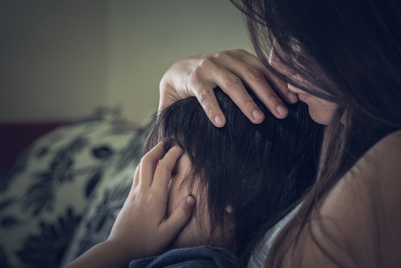 Οι "τότε γιατί έκανες παιδί;" αν τολμήσεις να πεις ότι βαριέσαι ή κουράστηκες