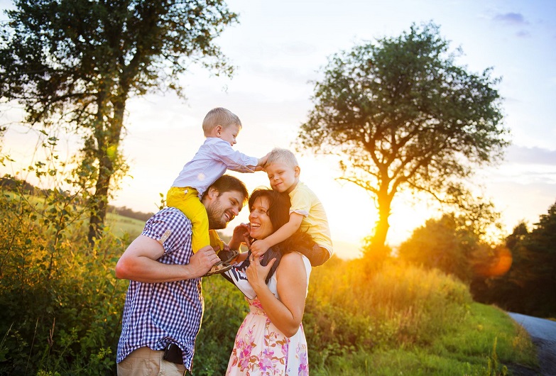 Άδεια μονογονεϊκών οικογενειών: Οι εργαζόμενοι που δικαιούνται 6 ή 8 επιπλέον ημέρες