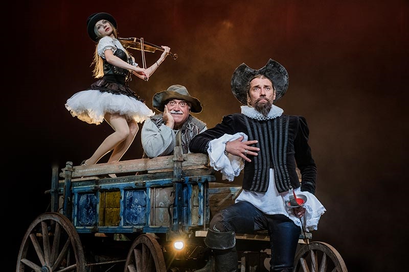 ΈΛΗΞΕ | Κερδίστε 10 διπλές προσκλήσεις για την παράσταση "Δον Κιχώτης" στο Θέατρο Παλλάς