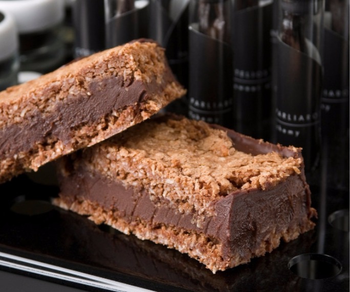 Σάντουιτς σοκολάτας με μπισκότο καρύδας