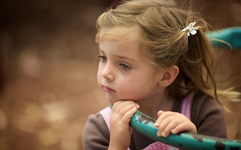 Θα μείωνες ποτέ έναν ενήλικα όπως κάνεις συχνά στο παιδί σου;