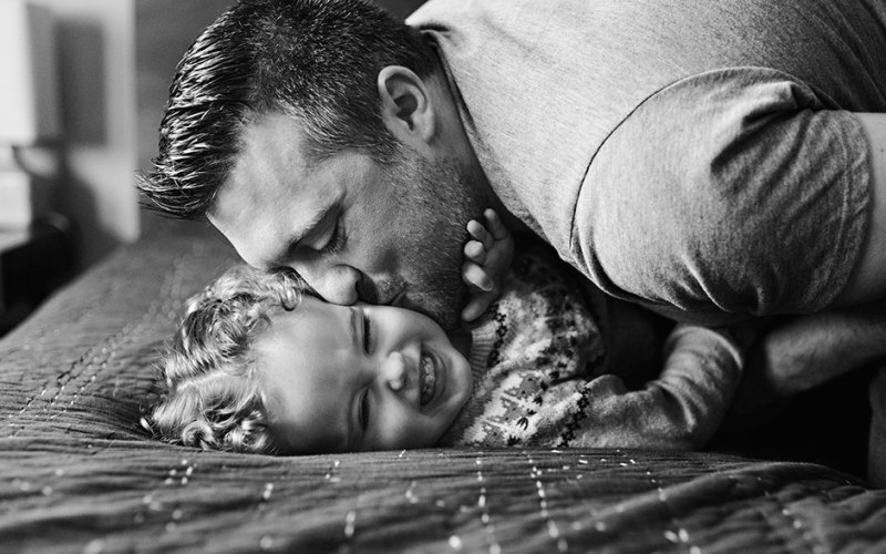 Τι σημαίνει "συναισθηματικά ενεργός" πατέρας στη ζωή των παιδιών - 3 παραδείγματα