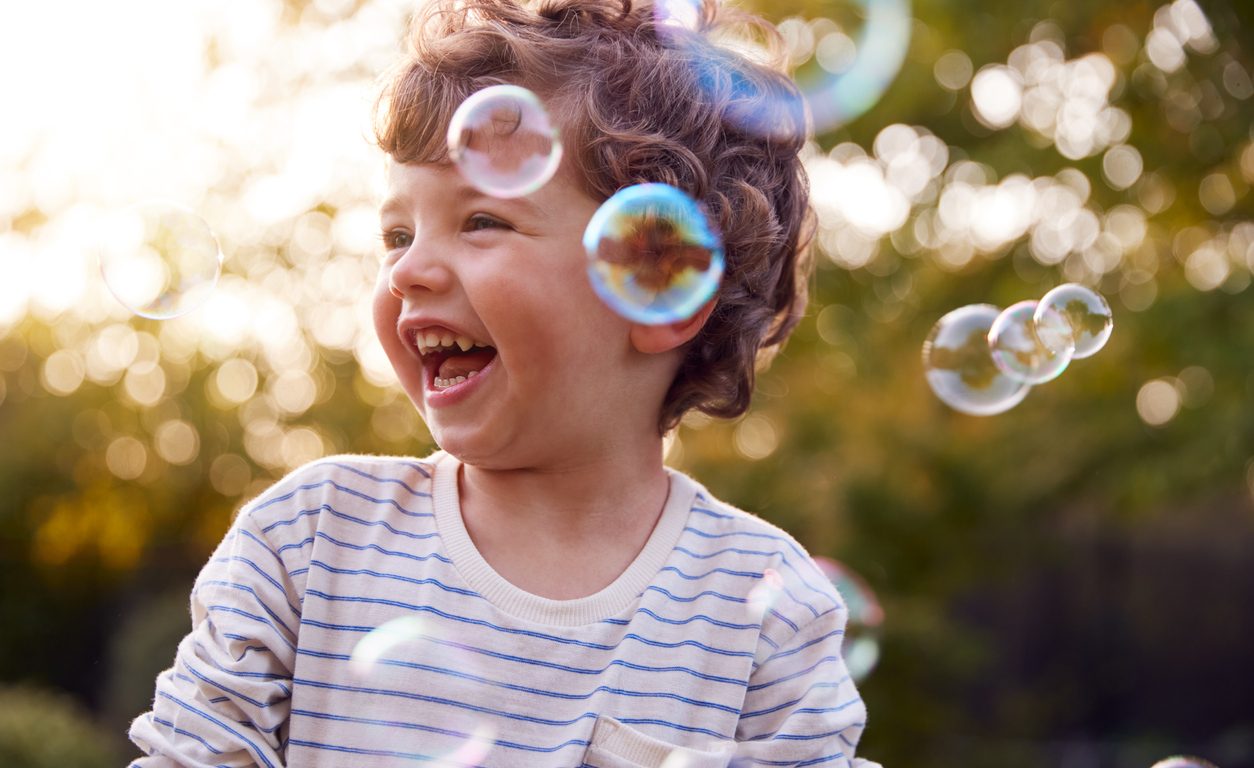 6 αλήθειες που κάνουν τα παιδιά να ανθίζουν