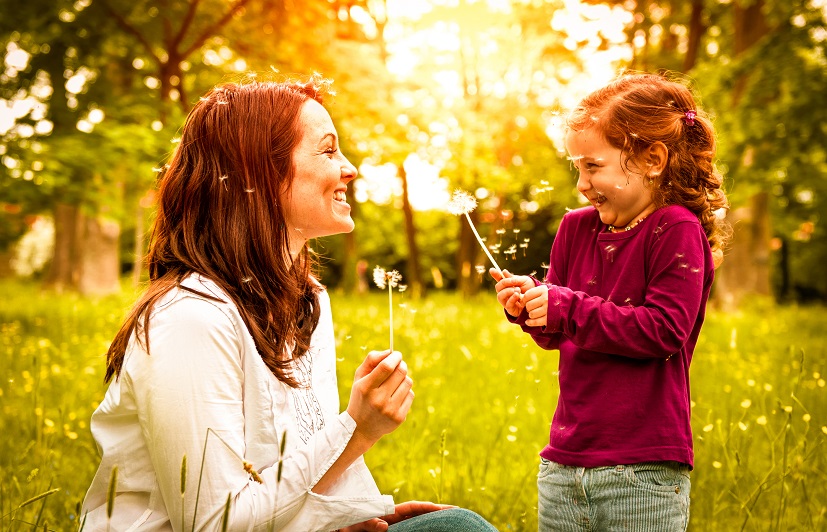 Τι μας δείχνουν οι έρευνες και τι χρειάζεται να προσέξουν οι γονείς με μοναχοπαίδι