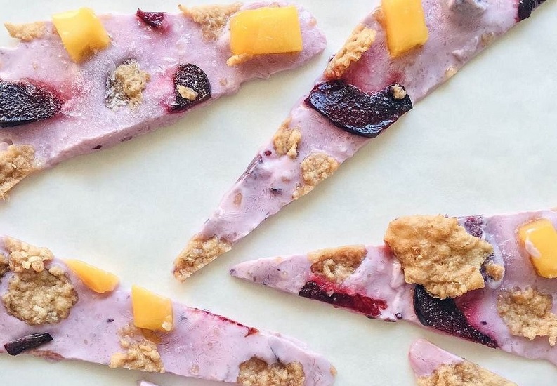 Παγωμένες μπάρες γιαουρτιού με 3 υλικά