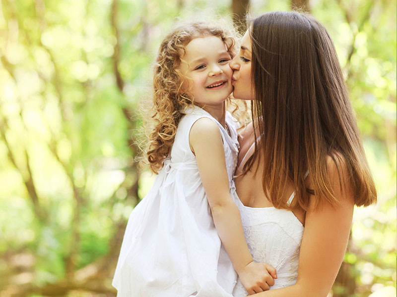 Σ' ευχαριστώ που είσαι παιδί μου, σου υπόσχομαι ότι θα προσπαθώ καθημερινά να γίνομαι αντάξιά σου