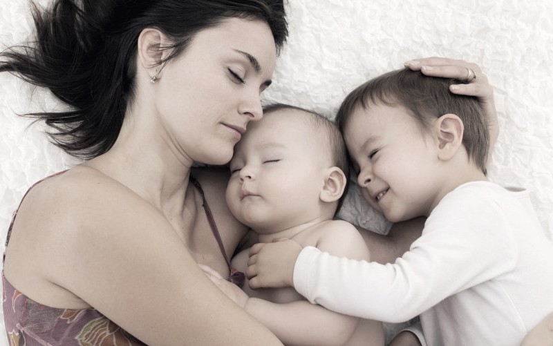 Συγκοίμηση - όλοι θέλουμε να κοιμόμαστε με αυτούς που αγαπάμε