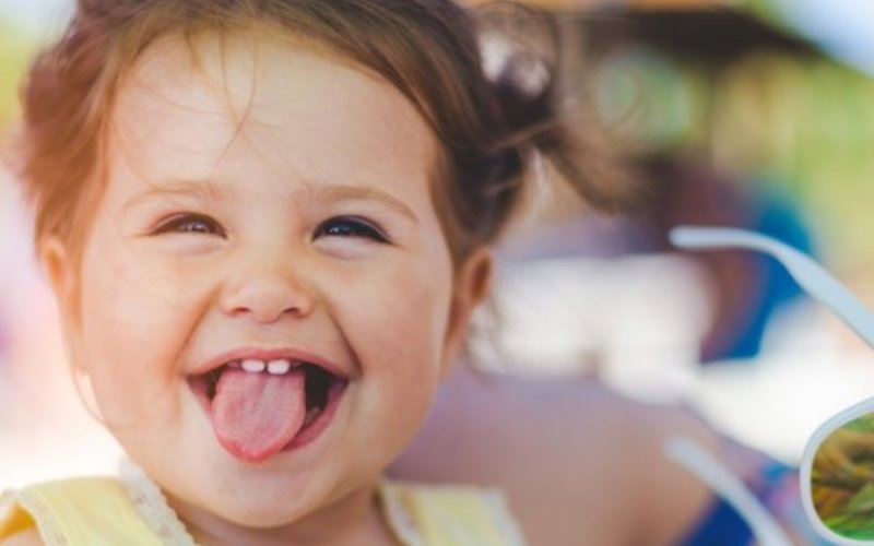 Διφθερίτιδα: Τα συμπτώματα της νόσου, πώς μεταδίδεται και το εμβόλιο