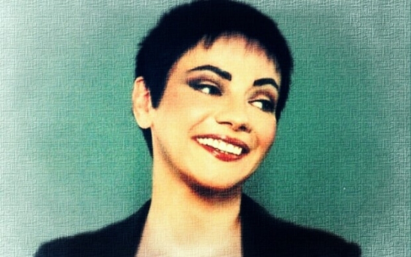 Mαλβίνα: αν θέλεις να χάσεις τους ανεπιθύμητους θεατές, ζήσε δημόσια