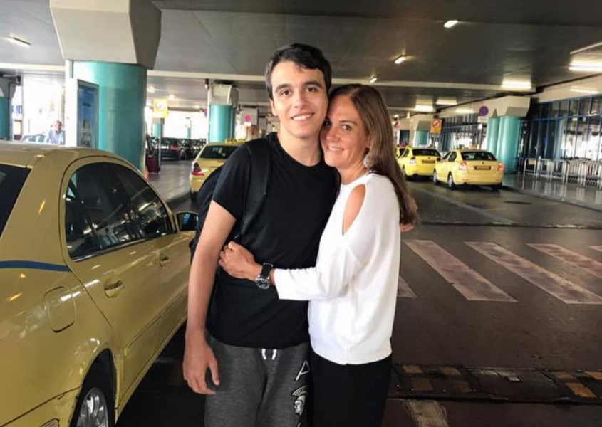 Μια μητέρα δείχνει τη ζωή με τον Γιάννη, τον ενήλικα αυτιστικό γιο της. Και είναι σπουδαία