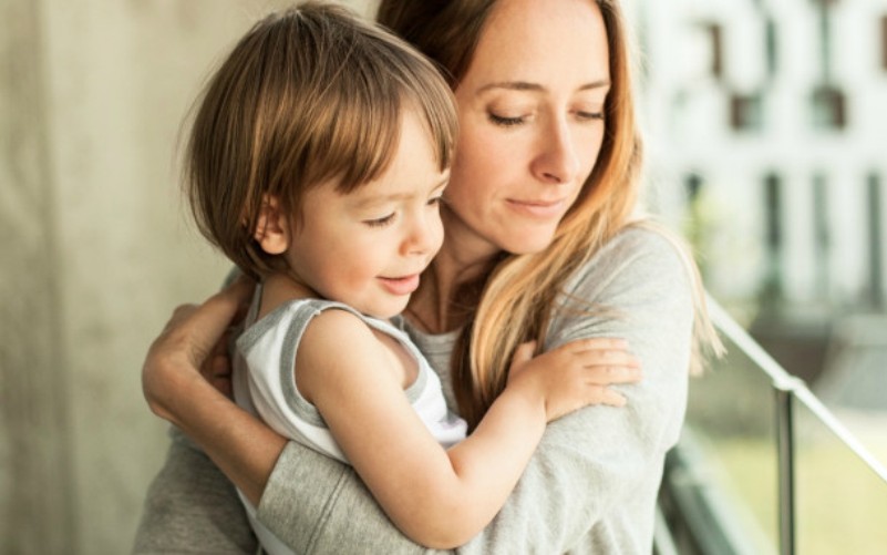 Ο υπερήρωας γονιός. Ένα νέο μοντέλο που προωθούμε οι ψυχολόγοι άθελά μας