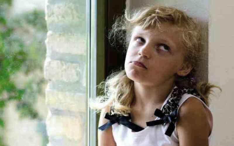 Όταν το παιδί αγνοεί τα όρια - οι φυσικές και λογικές συνέπειες