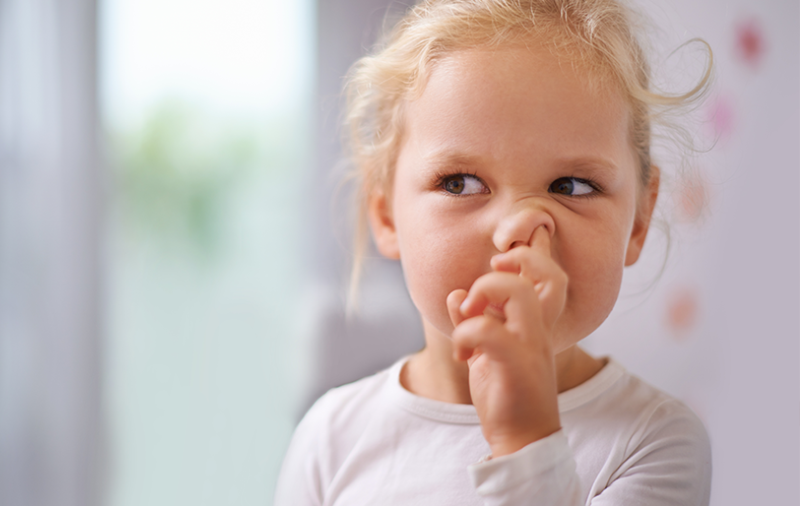 Πώς σταματάμε μια βρεφική συνήθεια σε ένα παιδί