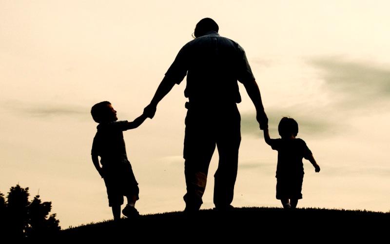 Μπαμπάδες που το έβαλαν στα πόδια