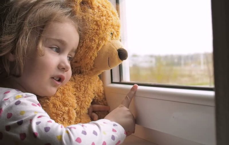 "Μαμά είσαι λυπημένη;" - Γιατί δεν θεωρώ κακό να με δουν τα παιδιά μου να κλαίω