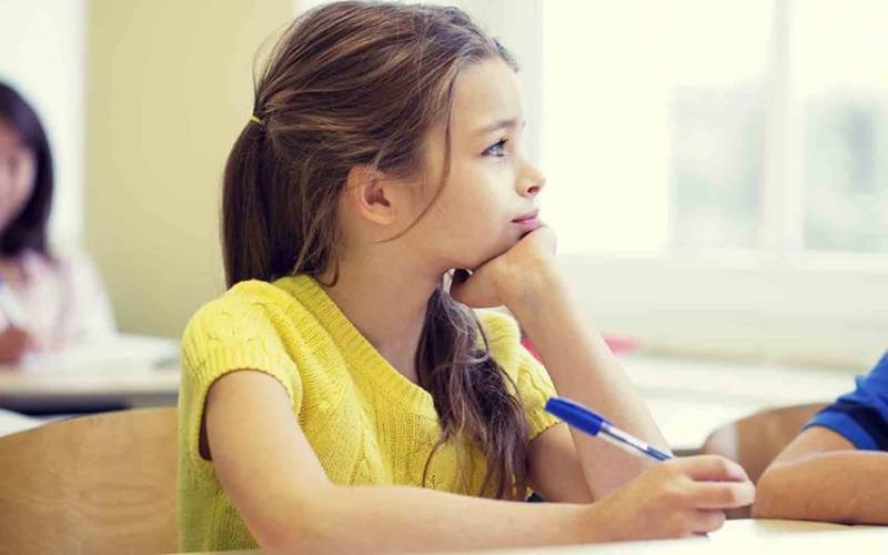 8 σημάδια που δείχνουν πως το παιδί σας έχει κλατάρει από τις πολλές δραστηριότητες