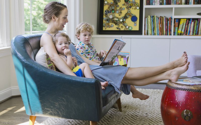 4 συγγραφείς παιδικών βιβλίων μας λένε πώς να επιλέξουμε παιδικά βιβλία