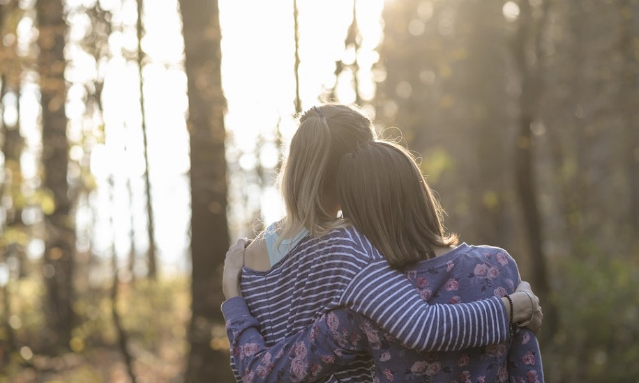 10 λόγοι που η μεγάλη σας αδερφή είναι ο πιο σημαντικός άνθρωπος στη ζωή σας