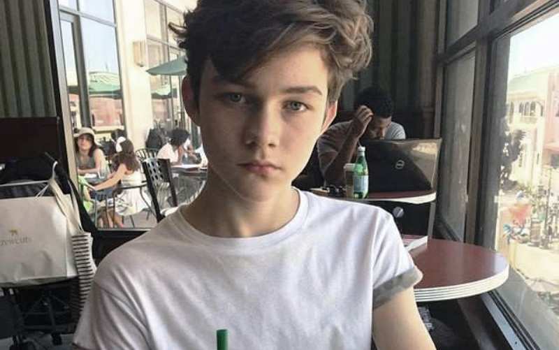 Ένας έφηβος νιώθει πιο υπεύθυνος, όταν τον διορθώνει κάποιος που σέβεται και θαυμάζει