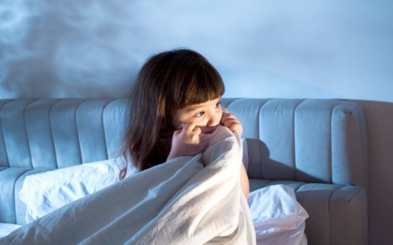 Πόσο βλαβερά είναι τα παραμύθια με κακούς λύκους και μητριές - 2 παραδείγματα