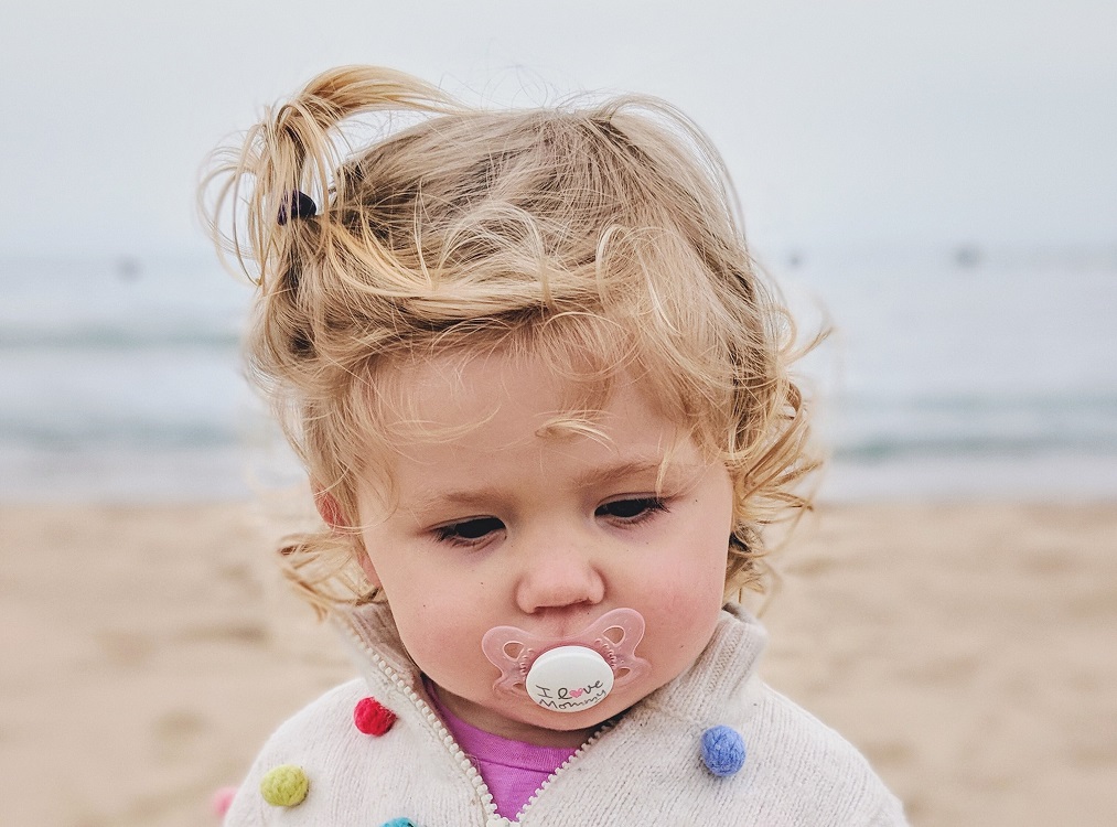 Οι ήρεμοι γονείς μεγαλώνουν ευτυχισμένα παιδιά