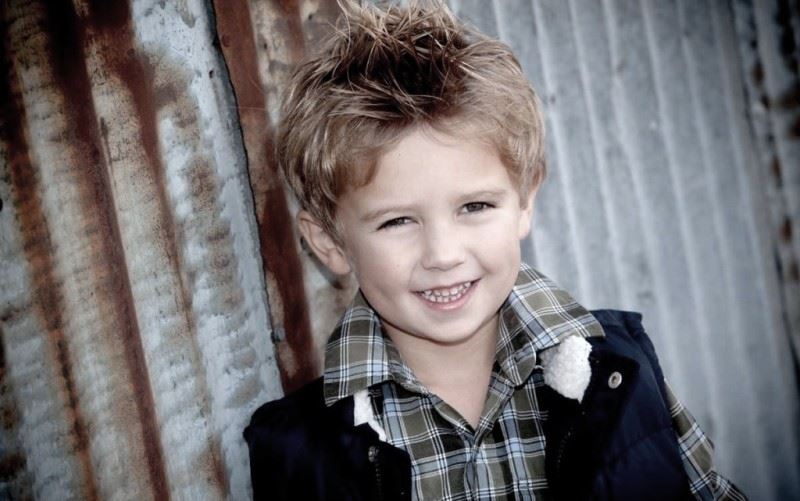 Τα αγόρια βλέπουν, ακούνε και σκέφτονται διαφορετικά από τα κορίτσια