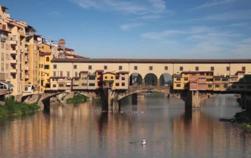 Ιταλία: Πρόστιμο σε 15χρονη Ελληνίδα που πήγε να γράψει με μαρκαδόρο σε ιστορική γέφυρα