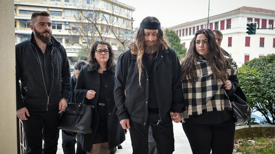 Σε δίκη ο πατέρας του Βαγγέλη Γιακουμάκη γιατί επιτέθηκε στον διευθυντή της Γαλακτοκομικής σχολής