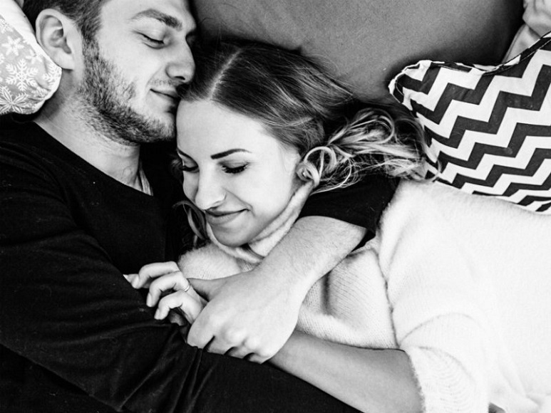 Αγαπημένε μου σύζυγε, ας μην περιμένουμε να μεγαλώσουν τα παιδιά για να βρούμε λίγο χρόνο για μας