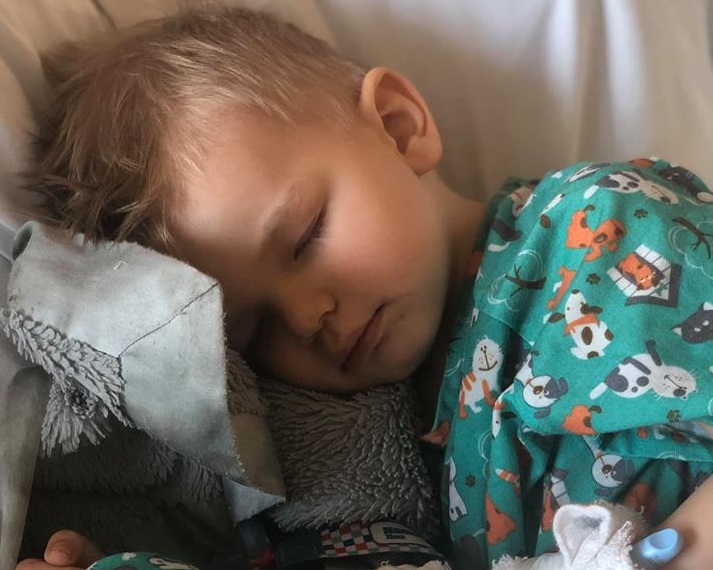 Ένα 3χρονο παιδί κινδύνευσε να χάσει τη ζωή του από λίγα ποπ κορν