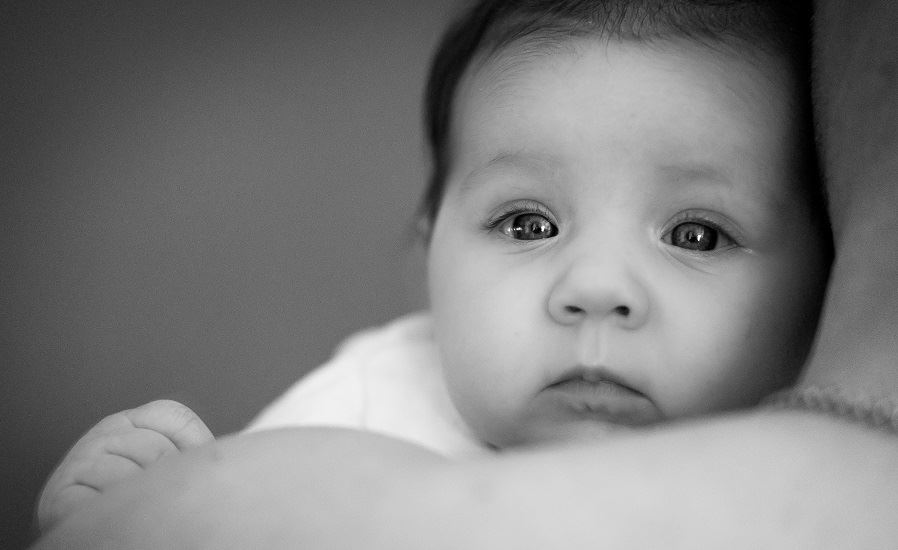 Το να αποκρίνεστε στο κλάμα του μωρού σας δείχνει σεβασμό για τις σκέψεις και τα συναισθήματά του