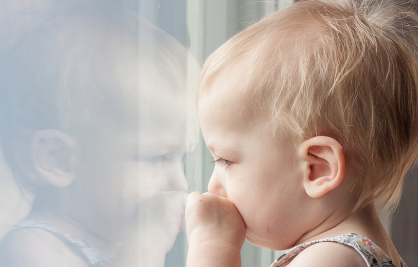 Άνοιξε η ψηφιακή πλατφόρμα για υιοθεσίες και αναδοχές παιδιών