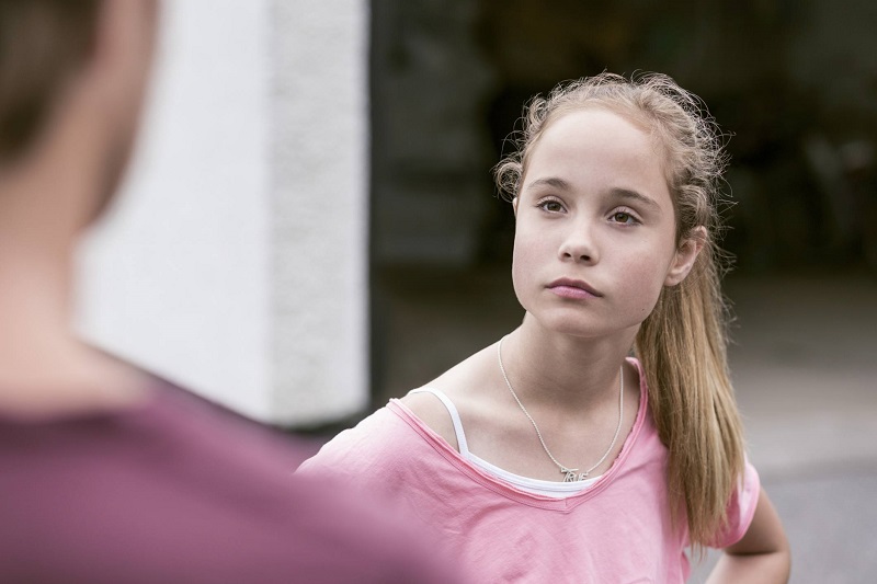 "Οι άμεσες συμβουλές στα παιδιά, τα κάνουν να νιώθουν ηλίθια ή ανεπαρκή"