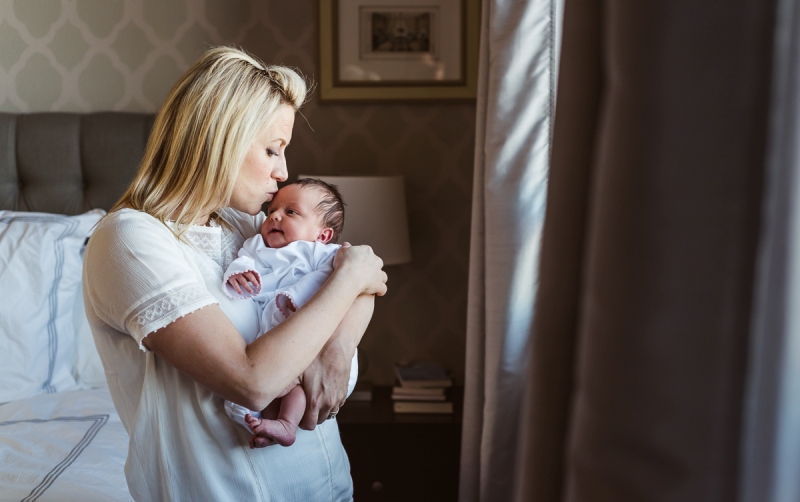 "Οι γονείς βιώνουν περισσότερο στρες από τους μη γονείς"