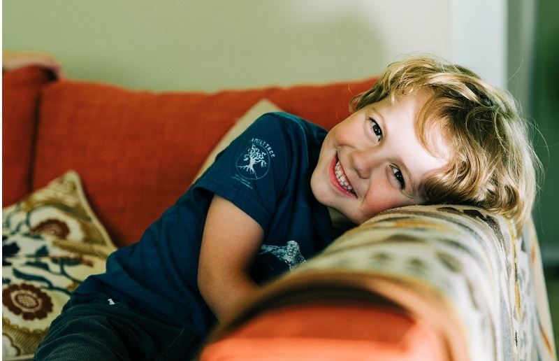 Πώς να θέσεις όρια στο παιδί χωρίς να λες διαρκώς "όχι", "πρόσεχε" και "μη"