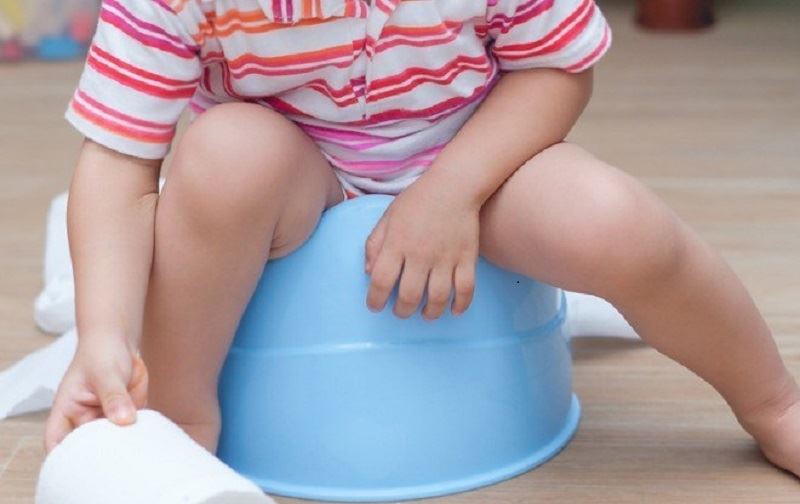 Τι είναι η δυσκοιλιότητα στα παιδιά και πότε θεωρείται ένα παιδί δυσκοίλιο;