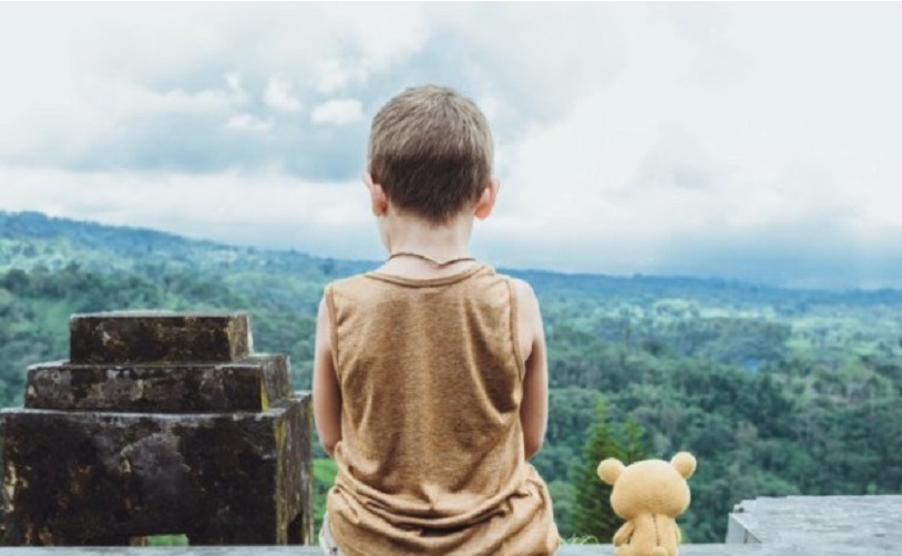 «Τα διαφορετικά παιδιά, τριανταφυλλιές με αγκάθια»: Το κείμενο ενός εκπαιδευτικού που συγκινεί…