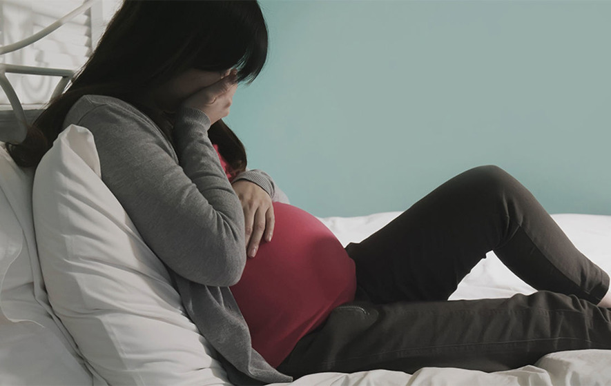 Μία στις 16 γυναίκες στην Ελλάδα πέφτει θύμα ενδοοικογενειακής βίας κατά τη διάρκεια της εγκυμοσύνης