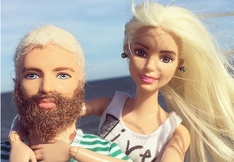 "Εσύ είσαι άντρας, δεν θα πάρεις την barbie" - Η διήγηση ενός πατέρα από ένα κατάστημα παιχνιδιών