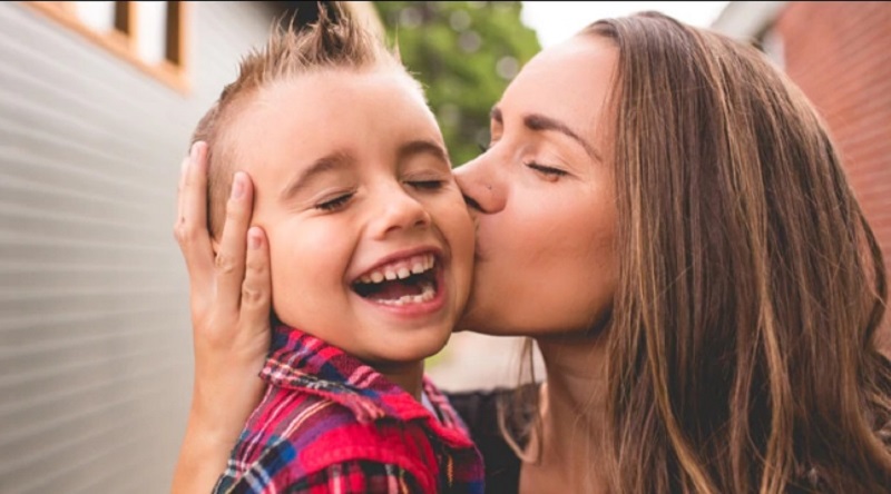 Μην θυσιάζεστε για τα παιδιά σας δεν είναι αυτό που χρειάζονται. Απλώς, περάστε χρόνο μαζί τους
