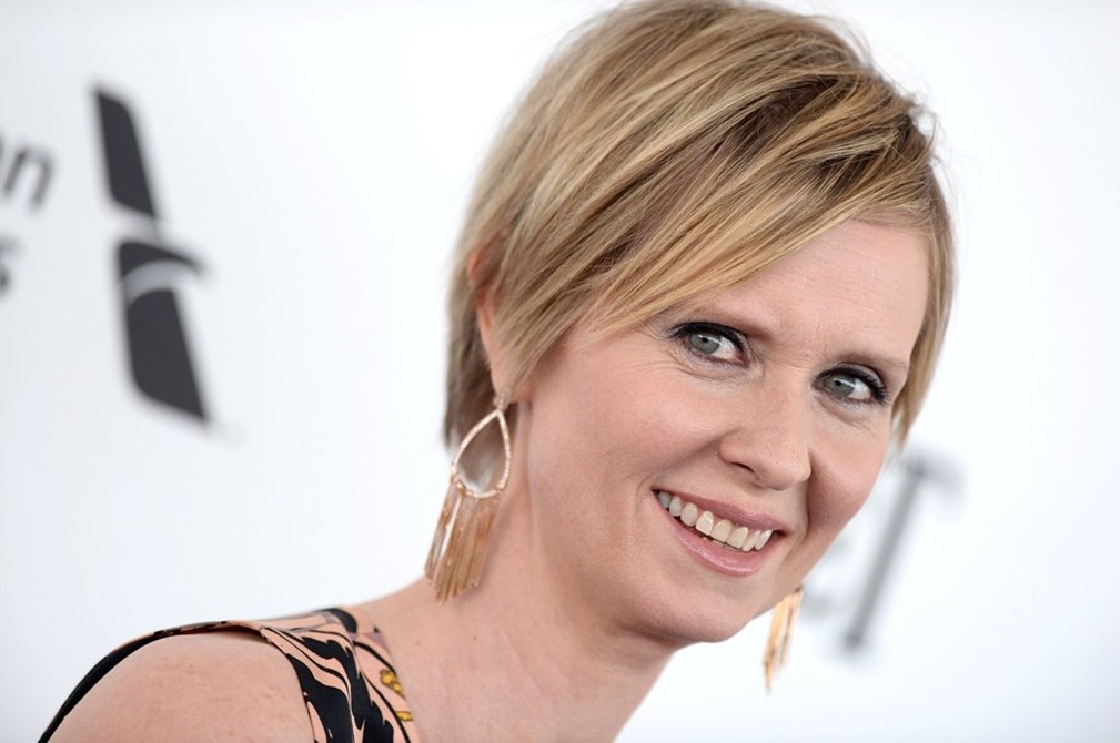 «Be a Lady, they said» | Η Σίνθια Νίξον σε ένα συγκλονιστικό φεμινιστικό μονόλογο που έγινε viral