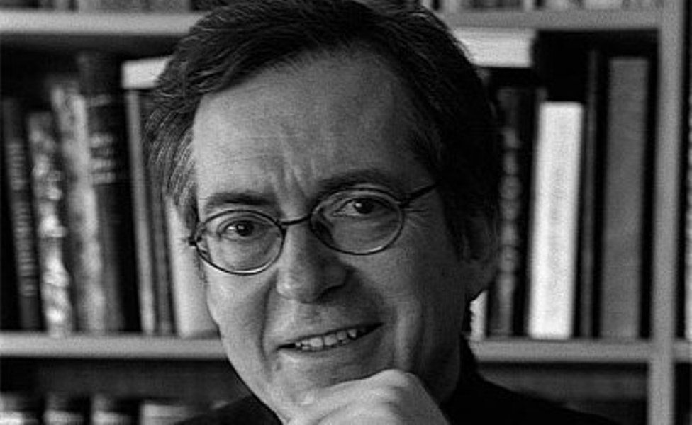 Ευγένιος Τριβιζάς: «Το πολυτιμότερο δώρο για τα παιδιά είναι ο χρόνος που τους αφιερώνουμε»